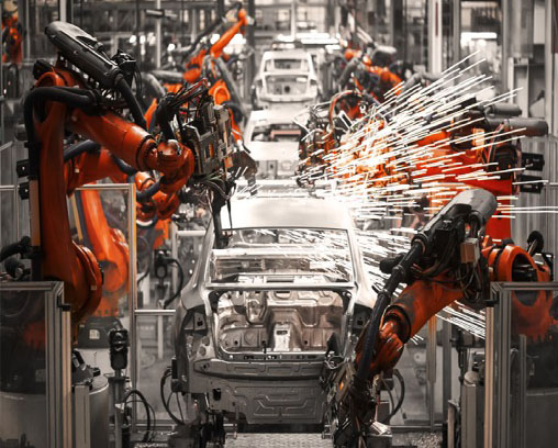 Robots de fábrica o línea de montaje automatizada