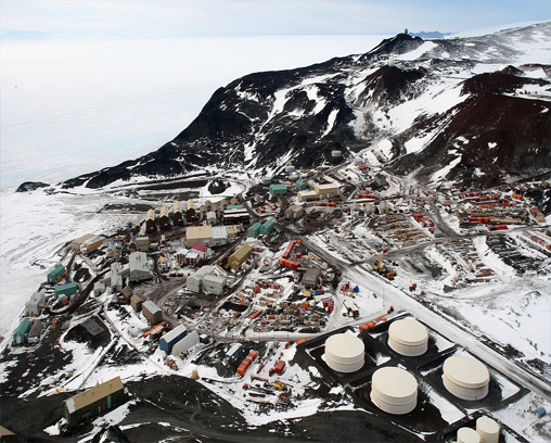 Station McMurdo à partir de la colline d’observation
